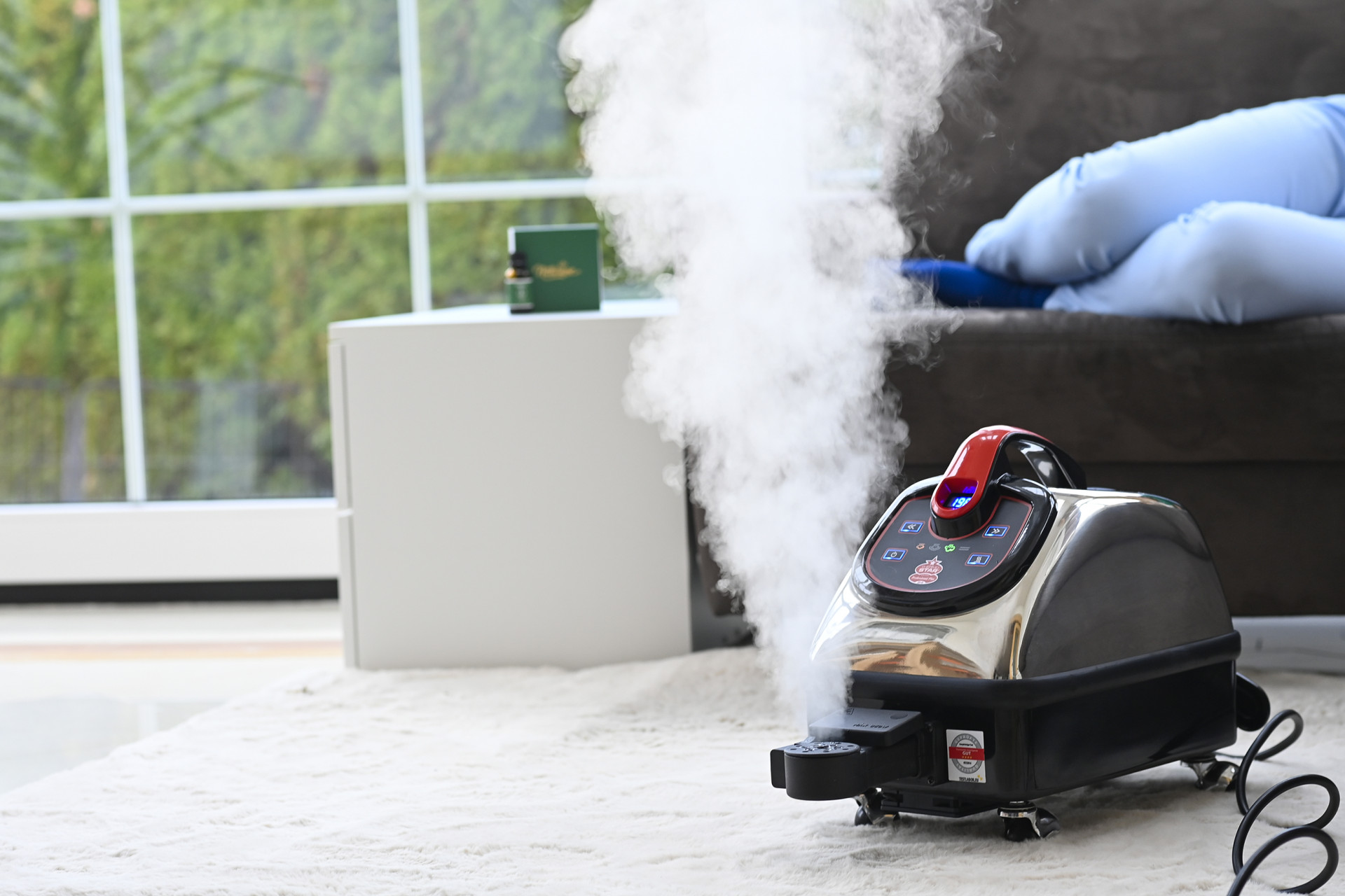 Thermostar Professional Plus with steam evaporator for better room climate and perfect scent